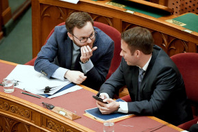 Ami szűkül, az a fideszes propagandában tágul