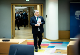 Der Standard: Pofon Orbánnak