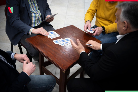 Ultizni ment Orbán Pintérrel és Korda Györggyel lista bejelentése után