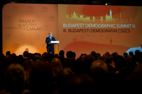 Bolgár György: Nem igaz, amit a népességfogyásról állít Orbán Viktor