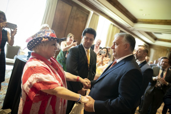 Orbán korszakos szerencséje, hogy a republikánusok egy része elkezdett autoriter rendszerre vágyni