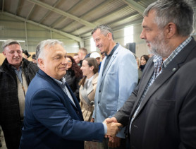 A falusi miniszterelnök – Kárpáti Iván jegyzete