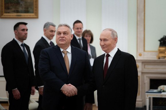 Orbán már nem az európai csapatban játszik 