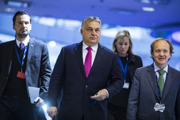 Így zaklatja Orbán a külföldi vállalatokat