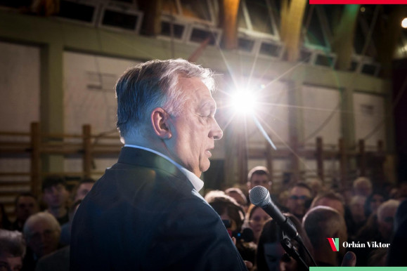 Orbán öreg, fáradt és betegesen elhízott, egyre kevésbé képes kézben tartani az országot 
