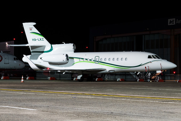 Titkosították Orbán utazásait