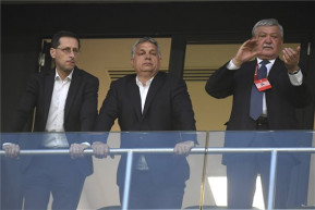 Egypártrendszert teremtett a Fidesz