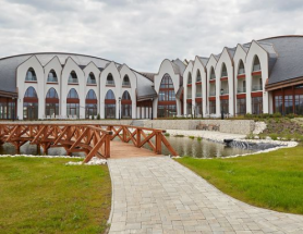 A NAV korrektnek találta, hogy ifjúsági szállás helyett felnőttbarát szálló épült Felcsúton 11 milliárdos tao-támogatással 