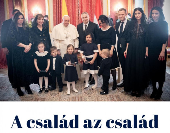 Orbán Viktor a focivébére készül, vagy politikai tárgyalásokra Trumpékkal?