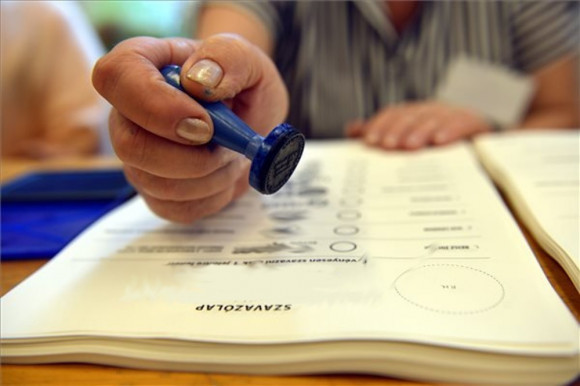 Sok kis csalás sokra, azaz kétharmadra megy