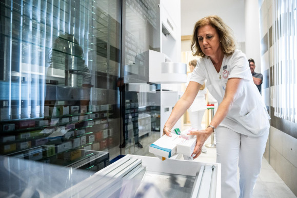 Egymásnak ugrottak a gyógyszerészek és az orvosok - ki írja fel gyógyszert a betegnek