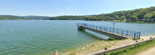 Iskolások mentették ki a fuldokló horgászt a Pécsi-tóból