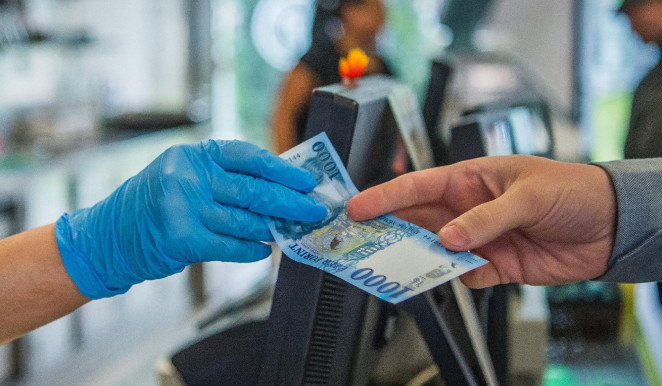 Szegény Józsi és az emberek, akiknek szar – Selmeci János jegyzete