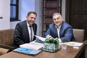 A csúnya bukta után Pócs János feloszlatná a jászberényi Fideszt