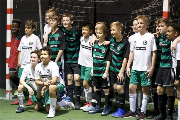 Hiába, a foci, az üzlet!