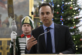 Pressman: Orbán úgy kezelte az amerikai választást, mint egy kártyajátékot egy kaszinóban