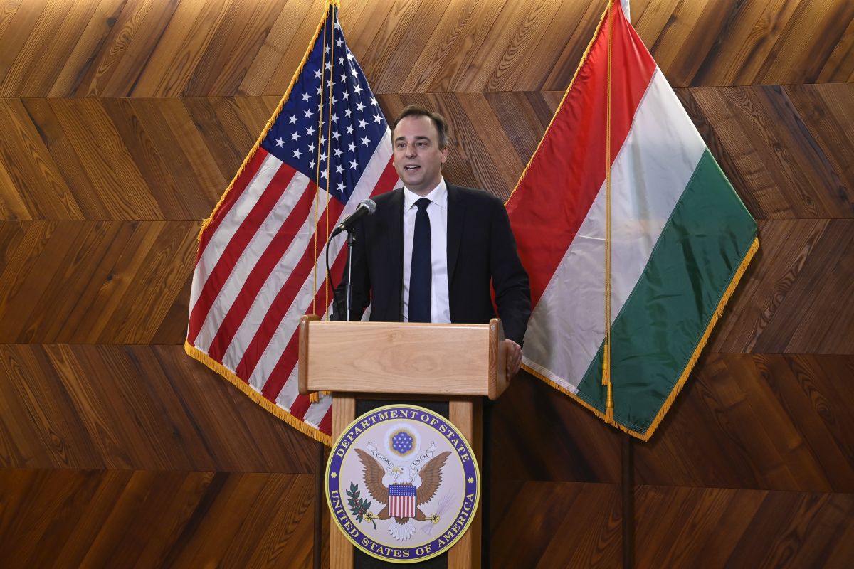 Megérkezett az új amerikai nagykövet Budapestre