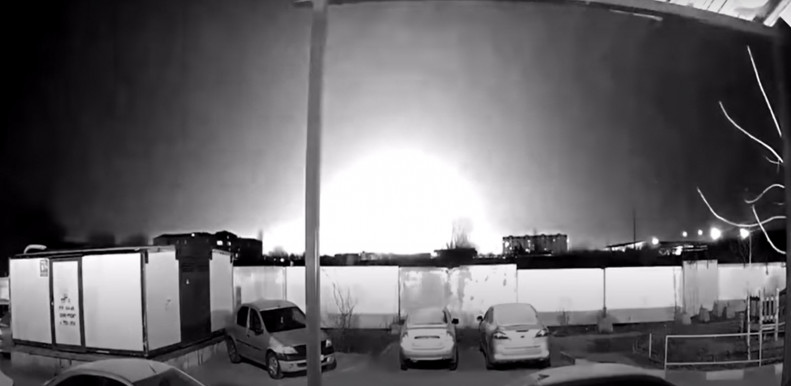 Két orosz katonai repülőtéren is robbanás volt