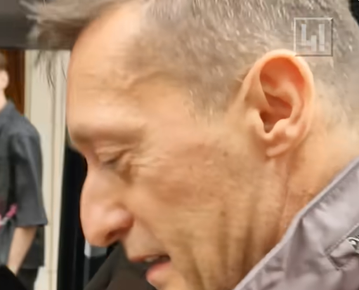 1,2 millió forintos széldzsekiben ment ebédelni Rogán Antal