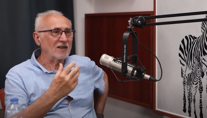 Romsics: Az egészségügy romokban, gazdaságunk második éve stagnál, de a kormányfő környezete közben hallatlan sebességgel gazdagodik