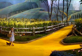 Csúcsmenedzserből árufeltöltő 