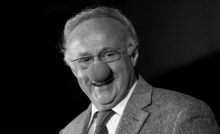 Tapsra bejönni és tapsra kimenni