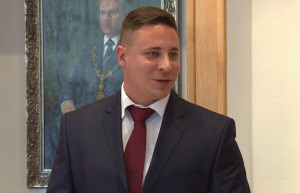 Schadl a feleségének a börtönben: Nem éhezel még?