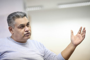 Setét Jenő: Nem hagyhatunk elveszni több tízezer gyereket!