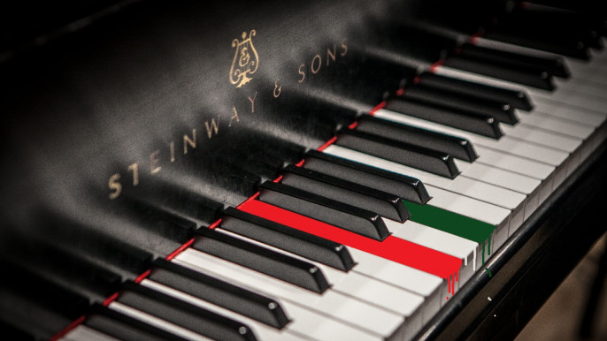 Gábor György: Keresztény-nemzeti Steinway