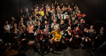 Átéli Orbán érzéseit, és nem hisz neki – Újfajta civil ellenzéki szerveződést ajánl a színházrendező