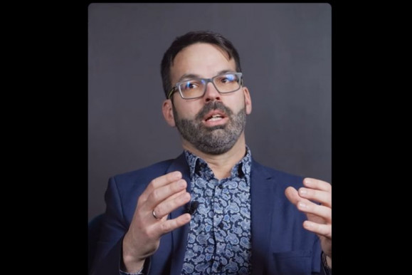 A Századvég korábbi munkatársa: Az intézet feladata profánul, hogy tudományos propagandát gyártson