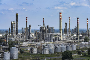 Újraindul a Dunai Finomító, de ez még kevés 
