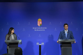 MOK: A kormány hazugságok alapján indított nagyon durva támadást