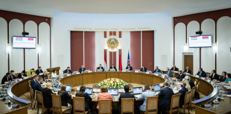 EU: csak Szijjártó nem támogatta az orosz és belarusz termékekre kivetett büntetővámokat