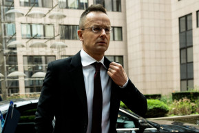 Szijjártó szerint Magyarország ellenfelei gáncsolják a paksi bővítést