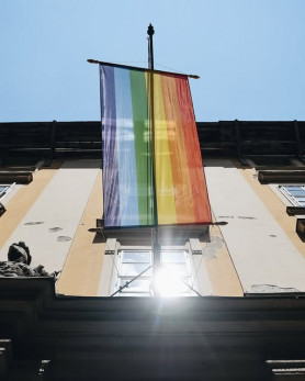 Zuglói polgármesterként én tűztem ki elsőként a szivárványos zászlót magyar középületre