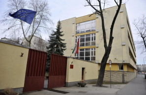 Nincs rend, csak takargatás - Kárpáti Iván jegyzete