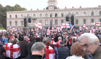 Az Alapjogokért Központ elemzője és egy fideszes EP-képviselő is ott volt álmegfigyelőként a grúziai 