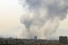 Izrael és az Egyesült Államok megtámadta Iránt, elindult a válaszcsapás is