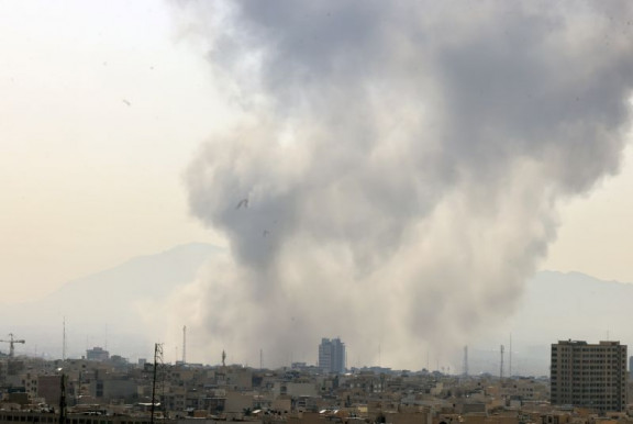 Izrael és az Egyesült Államok megtámadta Iránt, elindult a válaszcsapás is