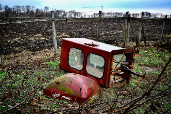 Ingyenhívás madzagos pénzzel