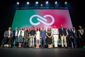 A 21 Kutatóközpont: Még mindig a Tisza vezet, de olvadásnak indult az előnye