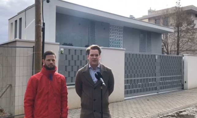 Hárommilliárdos csekket vitt Rogán kabinetfőnökének Tordai és Hajnal