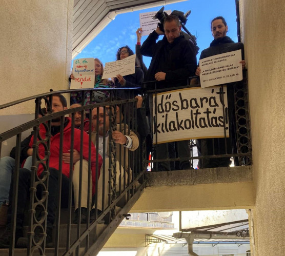 Meghalt a kódexkutató, akiről nemrég lejárató anyagot közölt a Hír Tv, miután a fideszes önkormányzat kilakoltatta