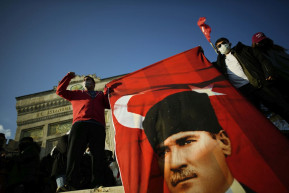 Az Erdogan-közeli cégek bojkottjára szólít fel a török ellenzék 