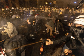 Isztambuli tüntetések: Már 1400 ember van őrizetben