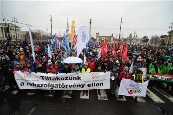Ki akarta a rabszolgatörvényt?