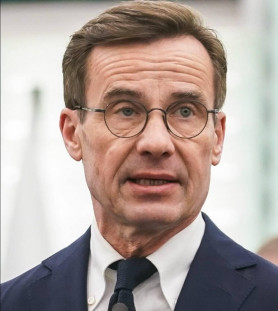 ''Lehet, hogy az olaj keletről jön, de a szabadság mindig nyugatról érkezik'' - írta Orbánnak a svéd miniszterelnök 