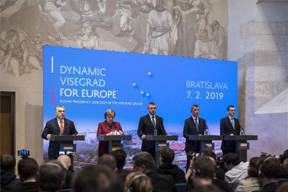 Új európai rend alakul - Nemzetközi lapszemle