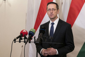 Hétfőn benyújtják a parlamentnek a 